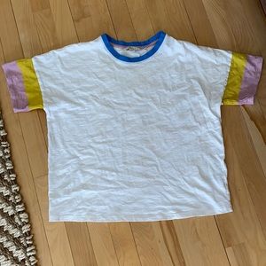 Adorable cropped t-shirt!